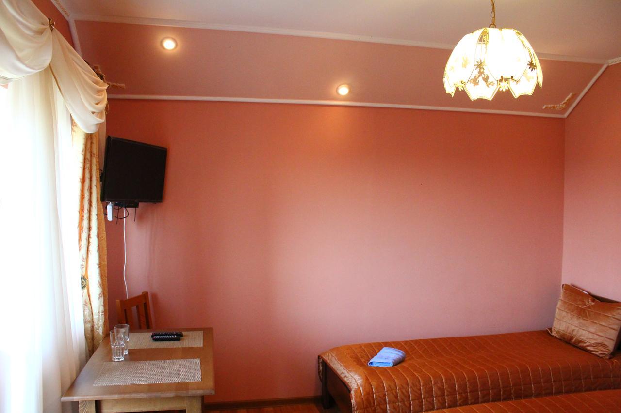 Cafe-Motel Goryanka Uzjhorod Eksteriør billede